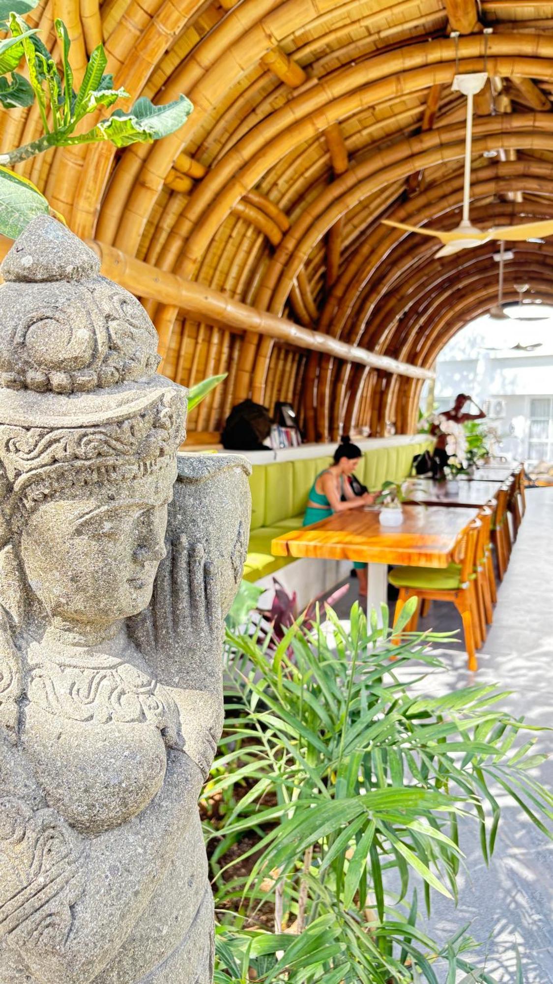 Mantra Wellness Center Hotel Uluwatu Kültér fotó