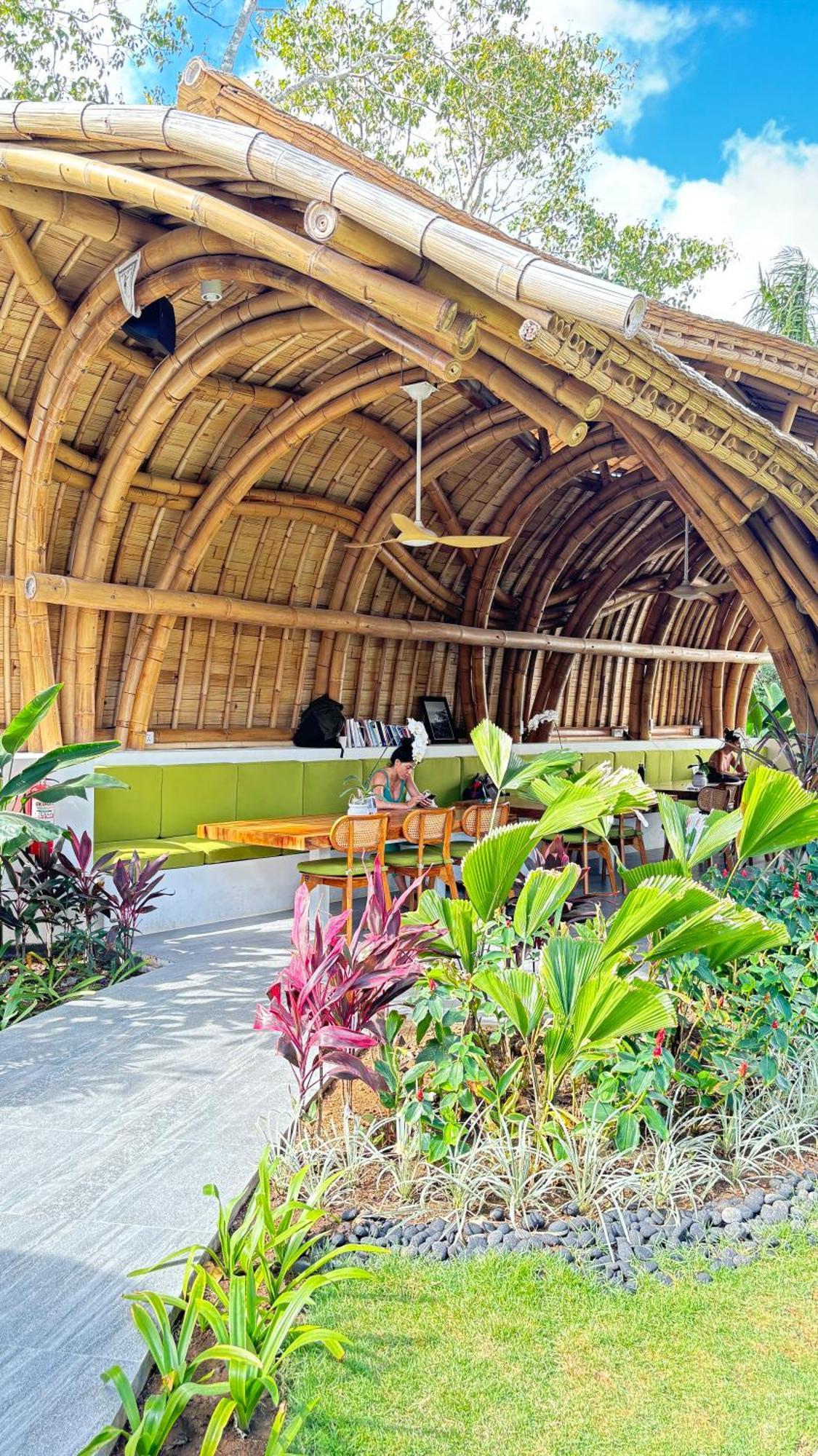 Mantra Wellness Center Hotel Uluwatu Kültér fotó